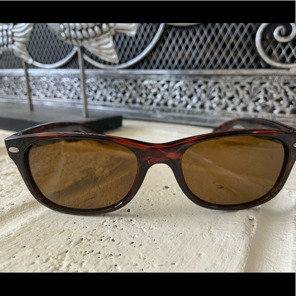 Donating soon-Free when bundled-Kids Sun Cloud glasses